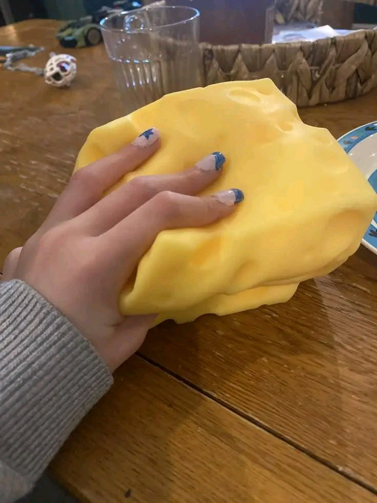 Cheese Squishy Toy – Le Jouet Anti-Stress Ultime !