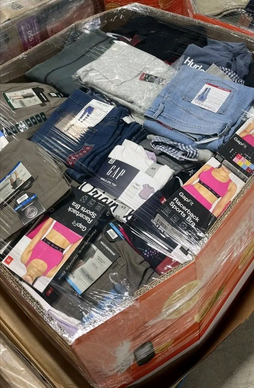 Palettes de Vêtements Multi-Marques Neufs (GAP, Adidas, Puma, CK, Disney...)