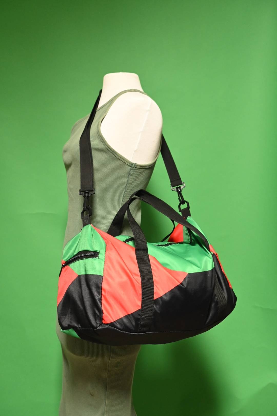 COLLECTION SACS DE VOYAGE & SPORT "PRIDE" – VOYAGEZ AVEC VOS COULEURS