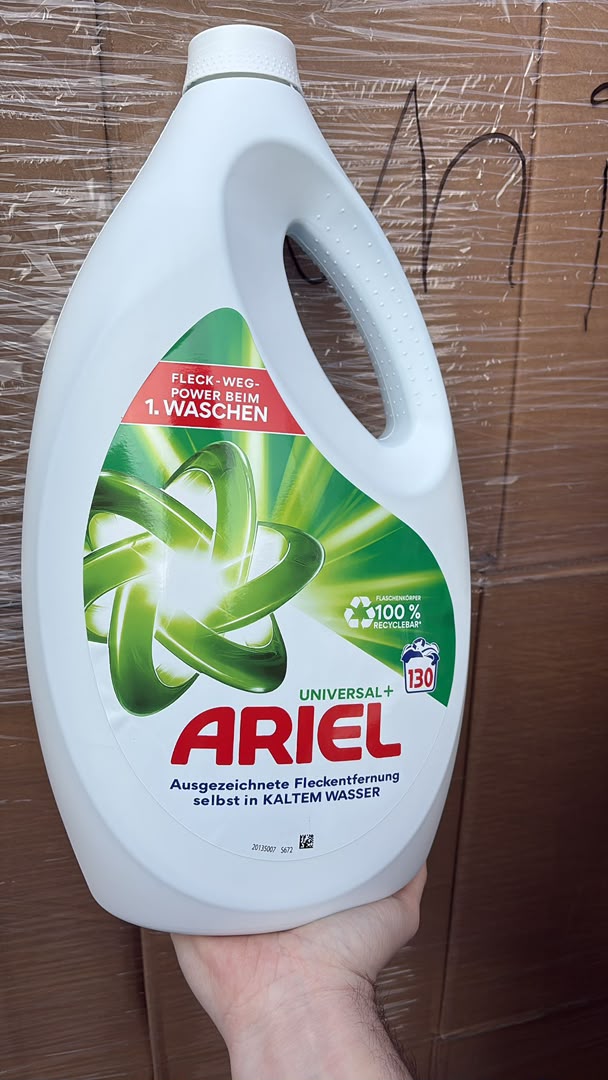Ariel Universal – Lessive en Gros / Palette / Carton
