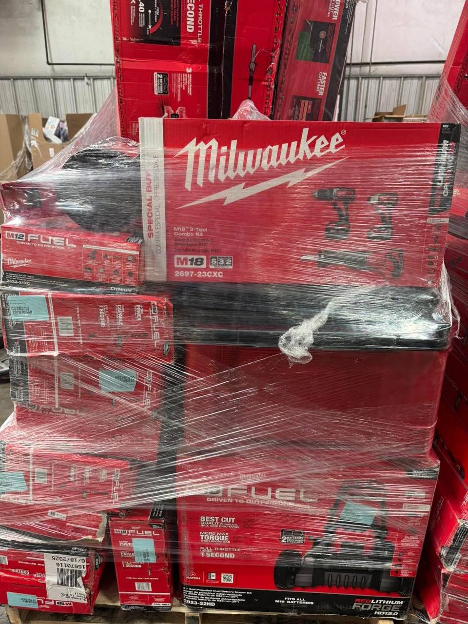 Achetez des palettes de liquidation Milwaukee